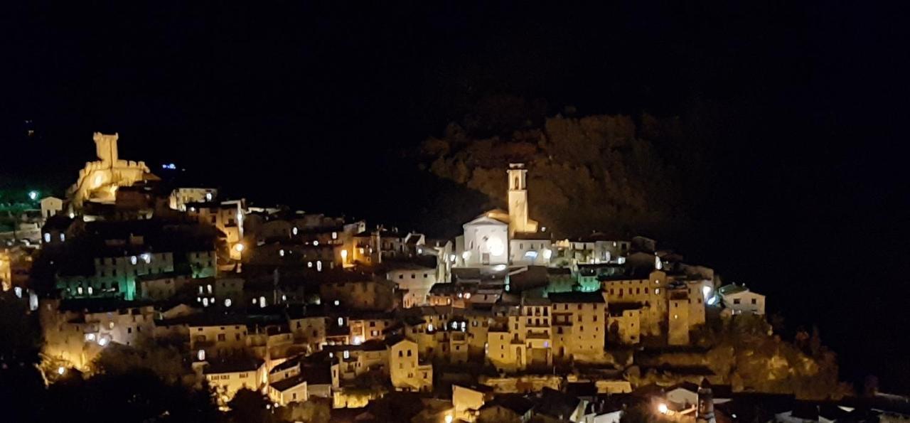 Gite Des Remparts Lucéram Dış mekan fotoğraf